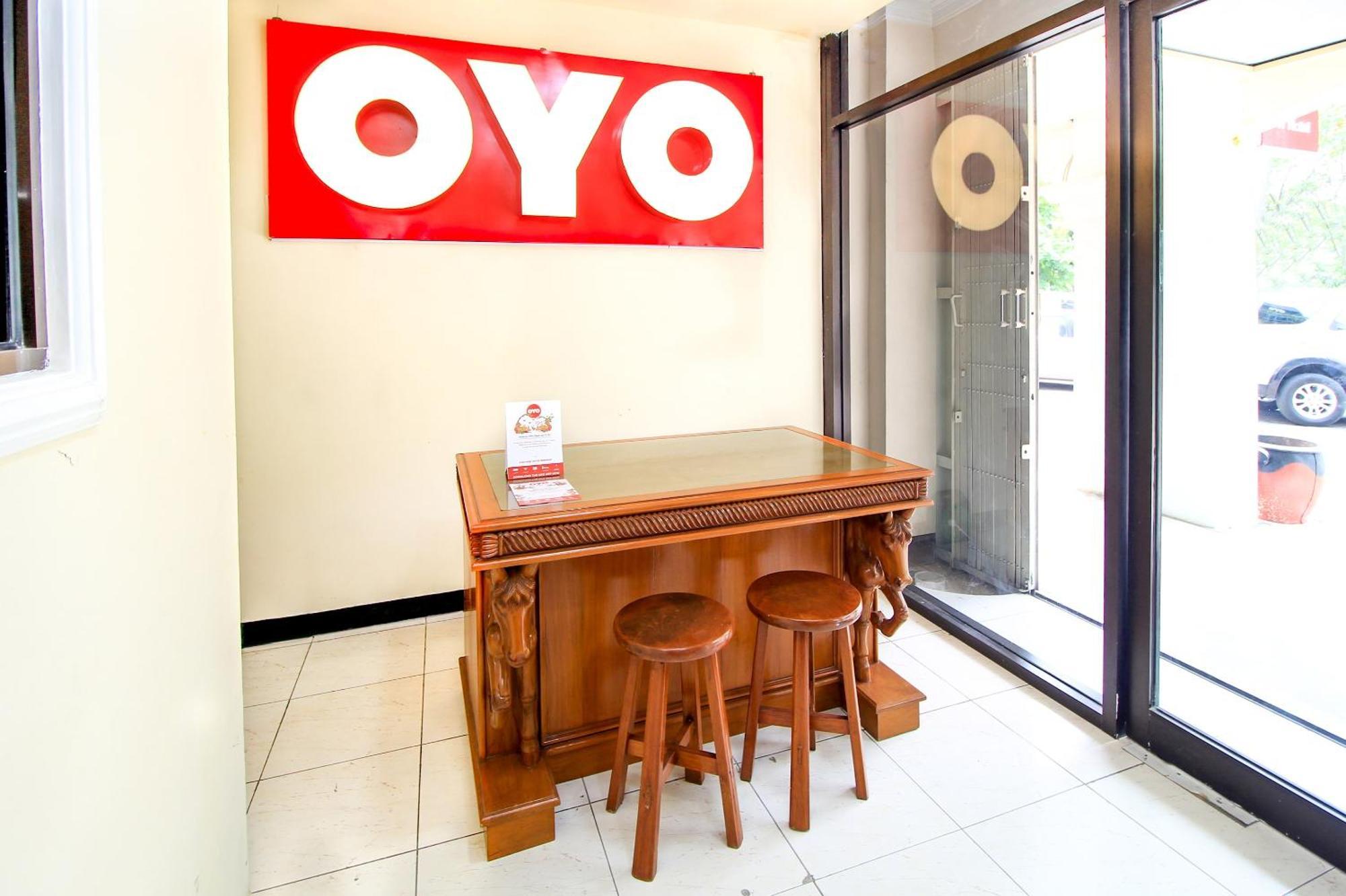 Super Oyo Capital O 217 A1 Hotel Surabaja Exteriér fotografie