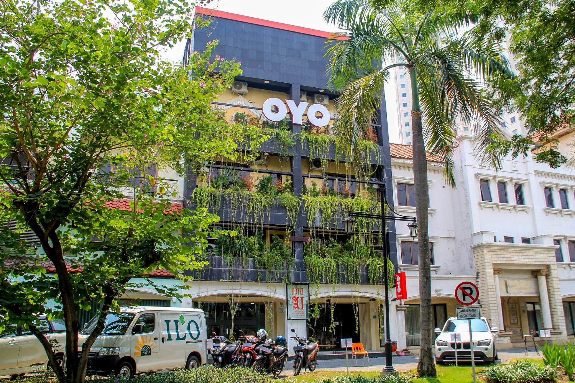 Super Oyo Capital O 217 A1 Hotel Surabaja Exteriér fotografie